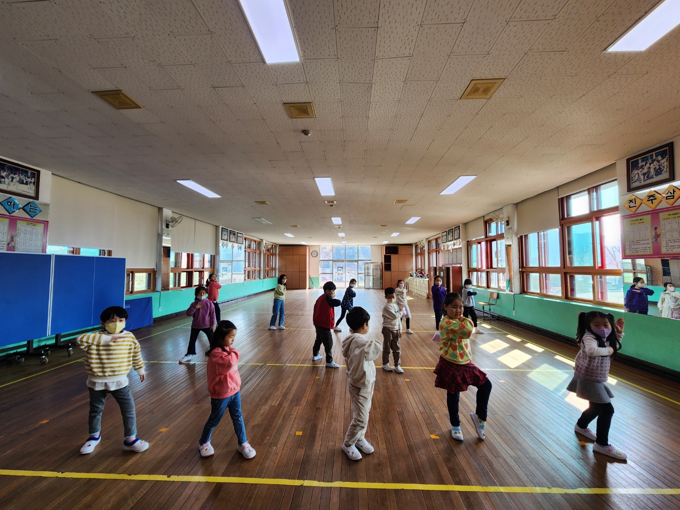 0306 방송댄스 수업사진1.jpg